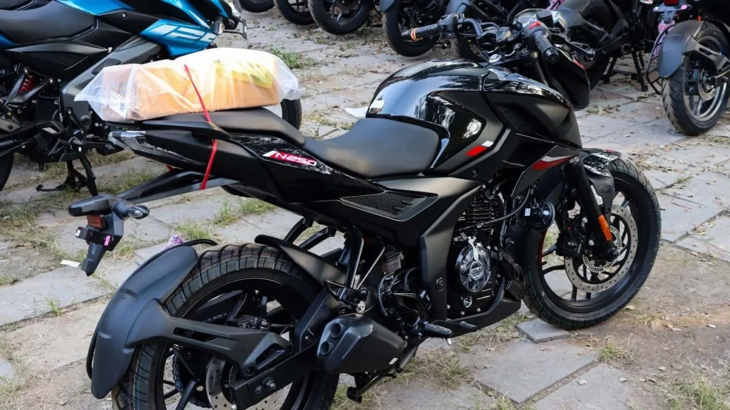 Bajaj Pulsar NS250