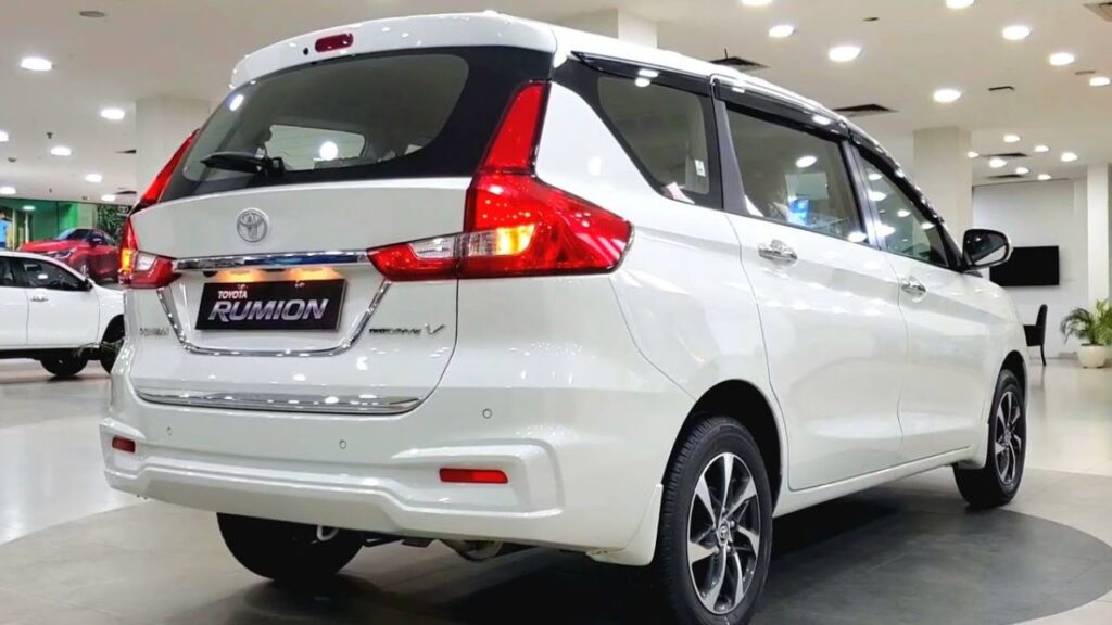 Toyota Rumion Mini Innova